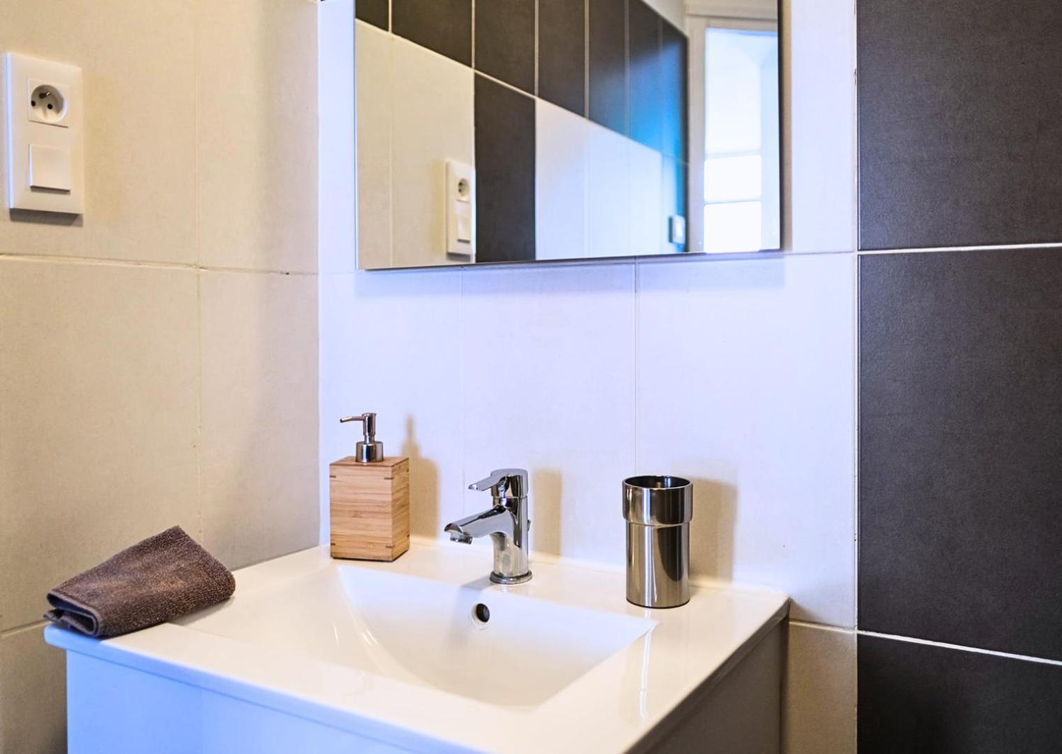 Appartement - Parking Prive Gratuit, Proche Centre-Ville Et Gare De Saint-Omer Saint-Omer (Pas-de-Calais) Eksteriør billede