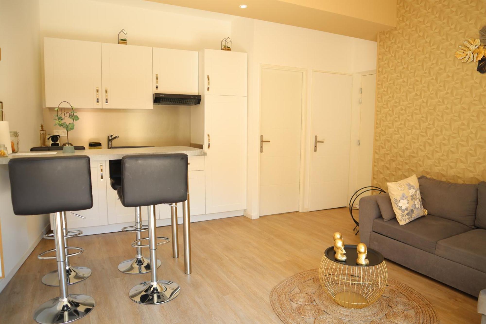 Appartement - Parking Prive Gratuit, Proche Centre-Ville Et Gare De Saint-Omer Saint-Omer (Pas-de-Calais) Eksteriør billede