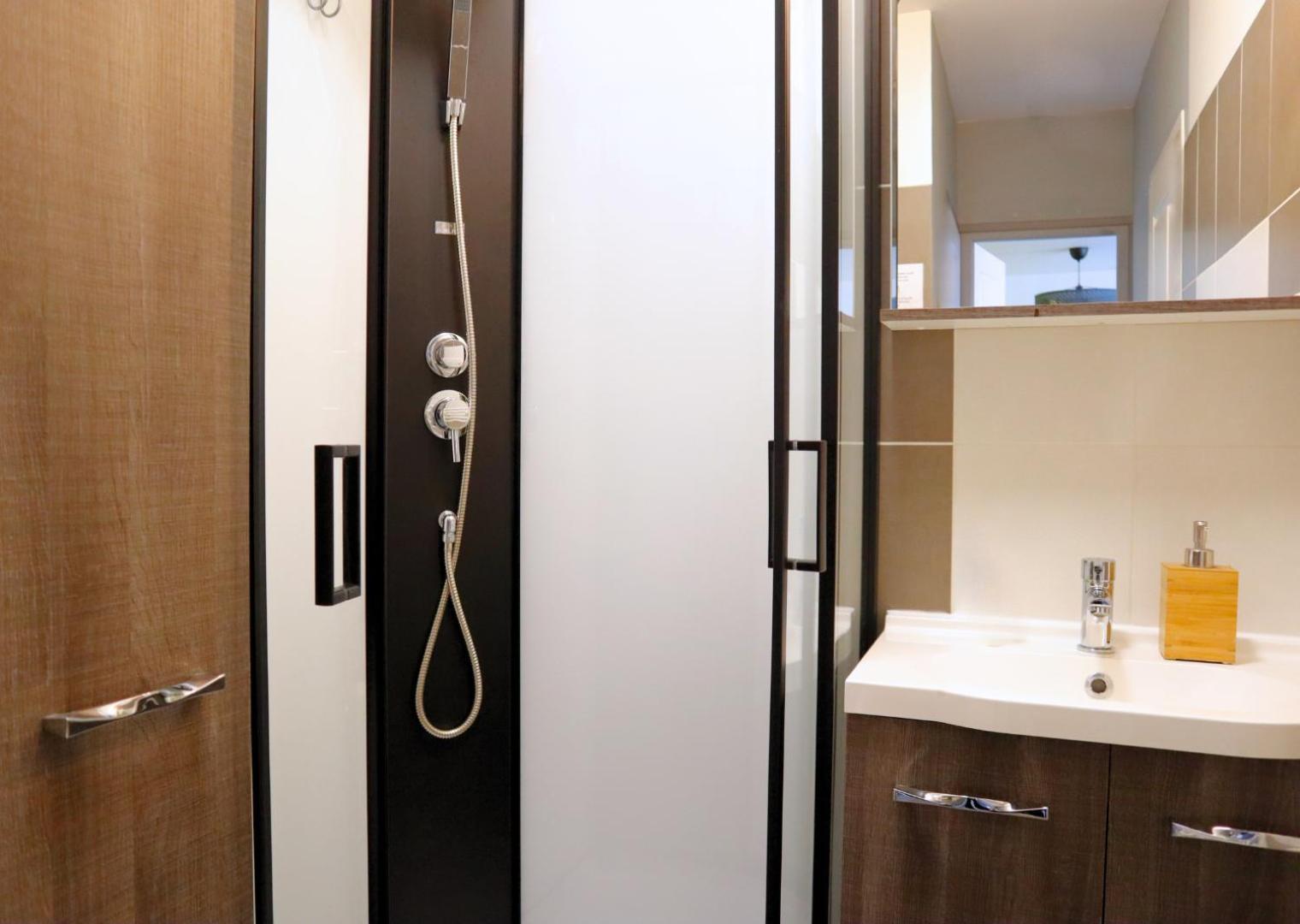 Appartement - Parking Prive Gratuit, Proche Centre-Ville Et Gare De Saint-Omer Eksteriør billede