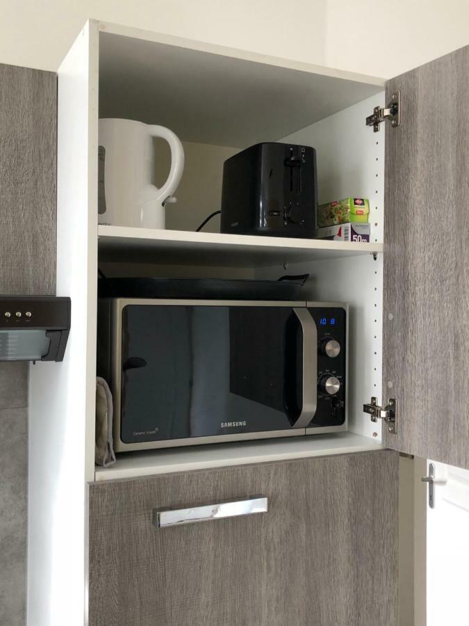 Appartement - Parking Prive Gratuit, Proche Centre-Ville Et Gare De Saint-Omer Saint-Omer (Pas-de-Calais) Eksteriør billede